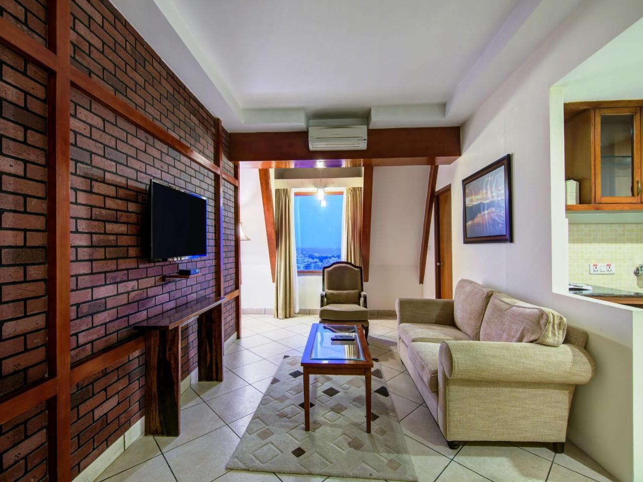 Sai Vishram Business Hotel Kammasandra Esterno foto